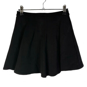 Boutique Devlin Black Textured A-Line Mini Skirt XS